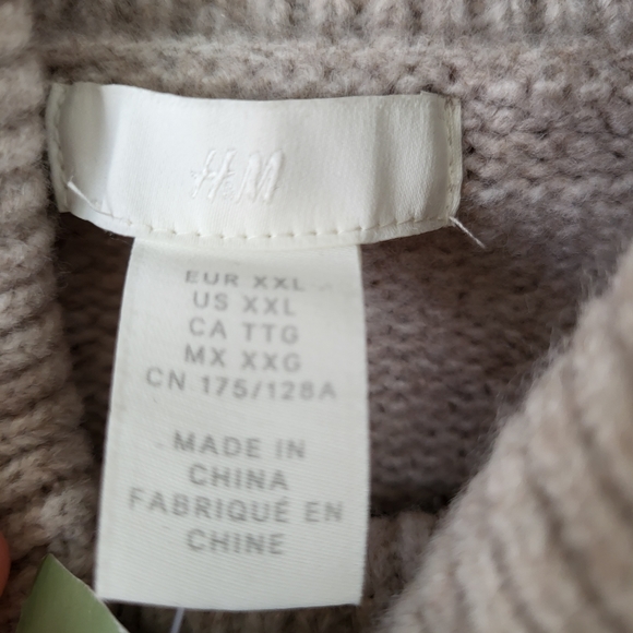 H&M wool blend tan long sleeve knit turtle neck sweater Size XXL - Picture 9 of 10